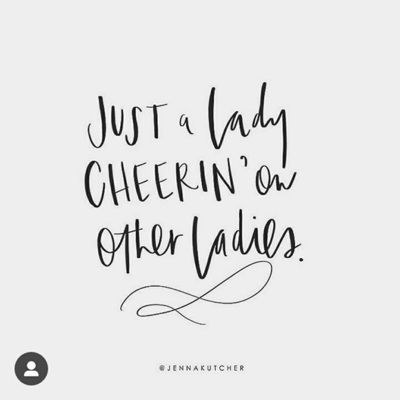 WELCOME 💋 - Picture 2 of 8